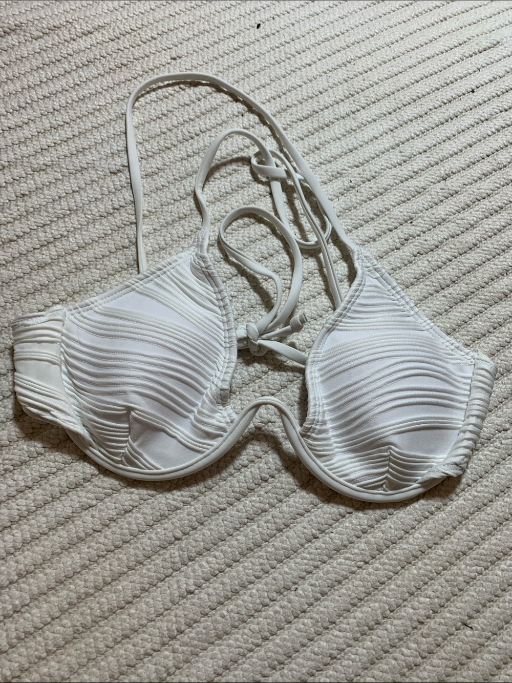 NWT Cupshe Cream Ribbed Ruffle Two-Piece Bikini, size S - Picture 3 of 8
